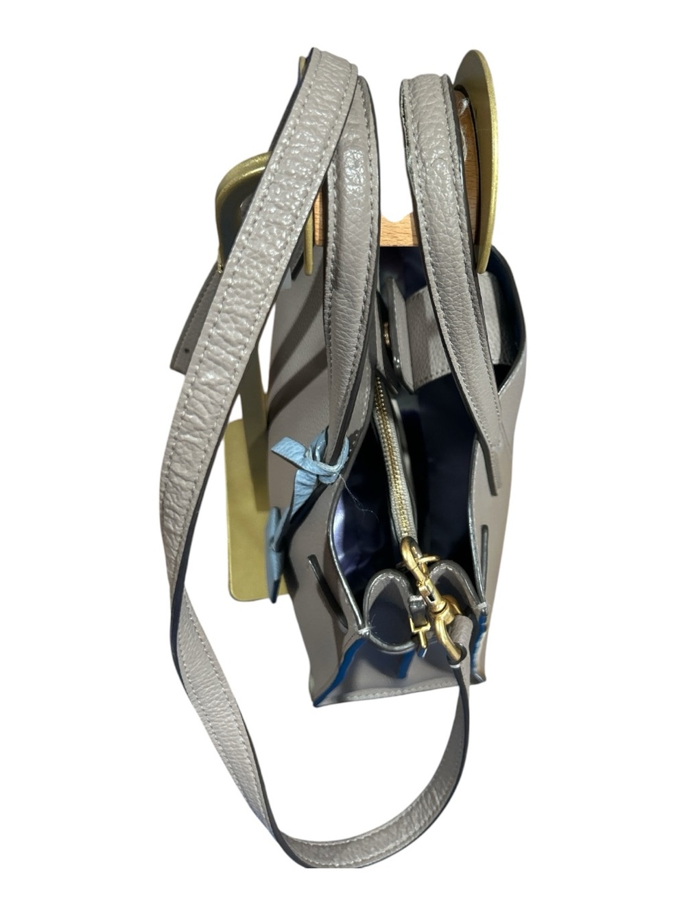 Tory Burch taupe leather tote with light blue luggage tag - Picture 6 of 9